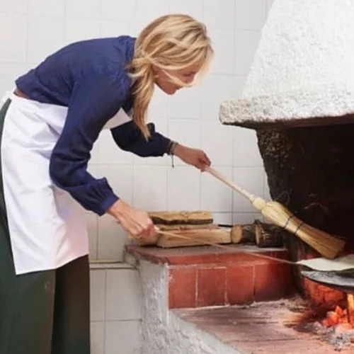 Επίσκεψη Mαρέβας Μητσοτάκη στη Θεσσαλονίκη | Άνοιξε φύλλο και φούρνισε (pics)