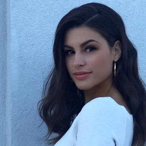 Η Δανάη Παππά φόρεσε το πιο άνετο τζιν με τον πιο updated τρόπο