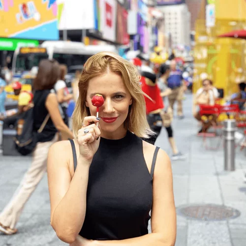 Νάντια Μπουλέ | Για πρώτη φορά έκοψε τα μαλλιά της τόσο κοντά