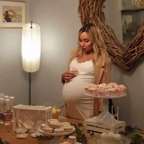 Βασιλική Μιλλούση | Το ξεχωριστό baby shower λίγο πριν γίνει μαμά για πρώτη φορά