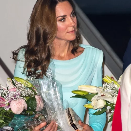 Kate Middleton | H chic εμφάνισή της στο Πακιστάν ήταν εμπνευσμένη από την Πριγκίπισσα Diana