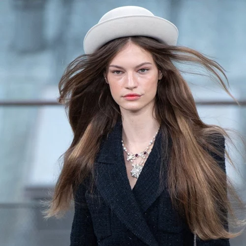 Chanel SS2020 | Τα beauty looks αποτέλεσαν μία ωδή στην γαλλική φινέτσα