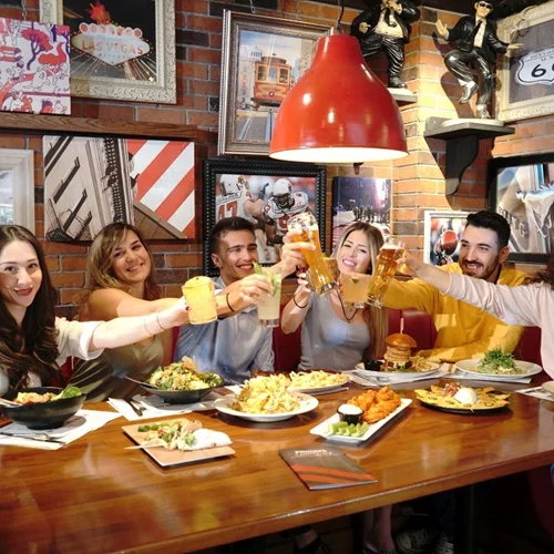TGI Fridays | Γνώρισε το μοναδικό «Fridays state of life»