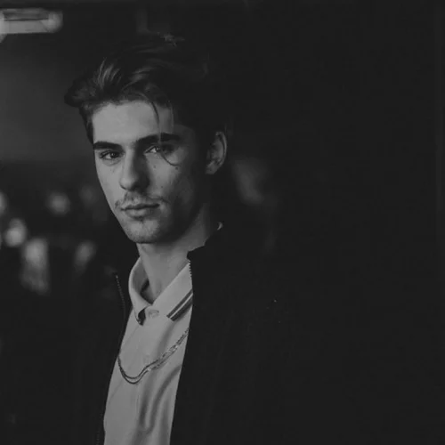 FY | Ο ράπερ που λατρεύουν τα κορίτσια είναι ερωτευμένος!