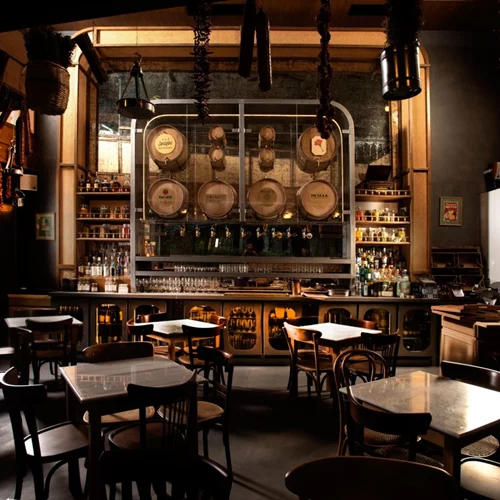 Ο Senios επανασυστήνεται με νέο concept και ρετρό διάθεση