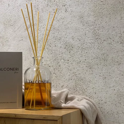 Το κατάστημα Falconeri έχει γενέθλια και το γιορτάζει με έναν ευφάνταστο τρόπο