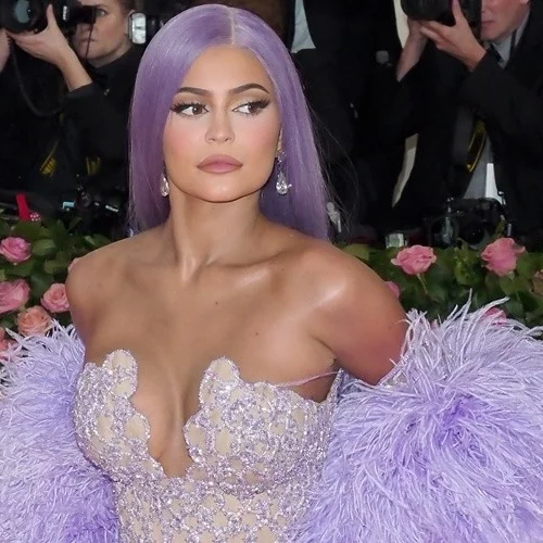 Η κόρη της Kylie Jenner αντέγραψε το look της από το Met Gala