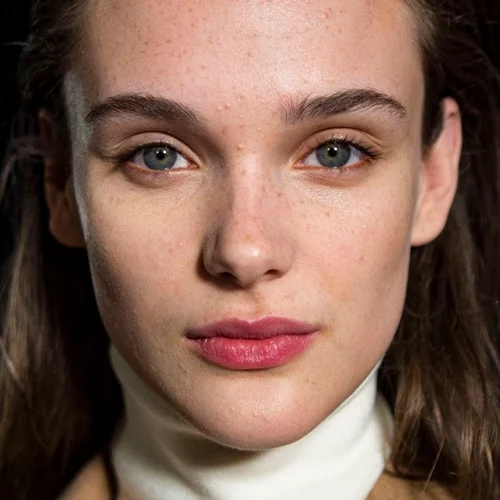 Another day, another brow | Μόλις κυκλοφόρησε νέο προϊόν για τα φρύδια από την Benefit Cosmetics