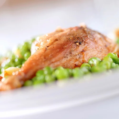 Συνταγή για κοτόπουλο γεμιστό με αρακά