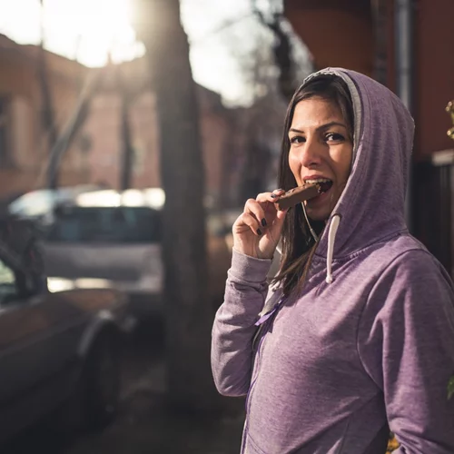 Η νέα ION Dark 70% Cocoa είναι η σοκολάτα που θα ξεχωρίσεις αν σου αρέσει το κακάο