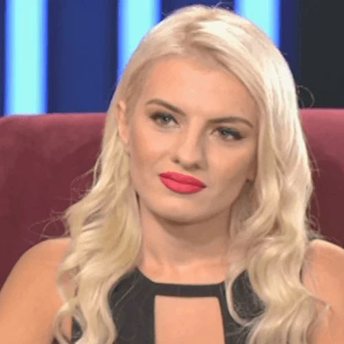 Η Ασημίνα Ουστάλλι στα «Μεσάνυχτα» | Το δυστύχημα της μητέρας της & η αποκάλυψη για την υιοθεσία