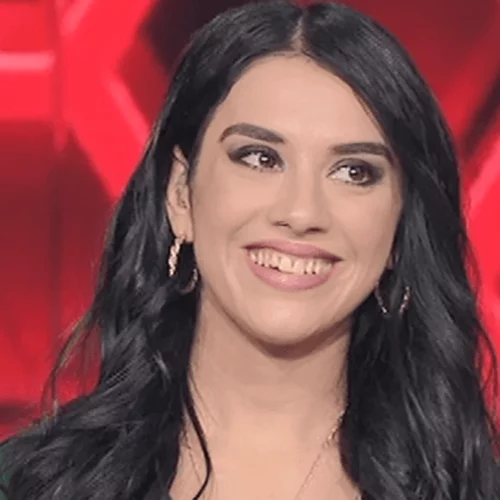 The Final Four | H εμφάνιση της κόρης πασίγνωστης πολιτικού που οδήγησε στη σκληρή μονομαχία on stage!