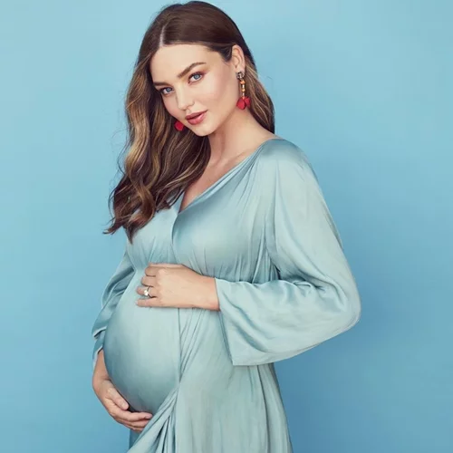 Η Miranda Kerr έφερε στον κόσμο το τρίτο της παιδί