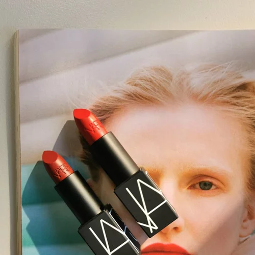 Κέρδισε 2 κραγιόν από NARS σε έναν τέλειο διαγωνισμό που δεν πρέπει να χάσεις!