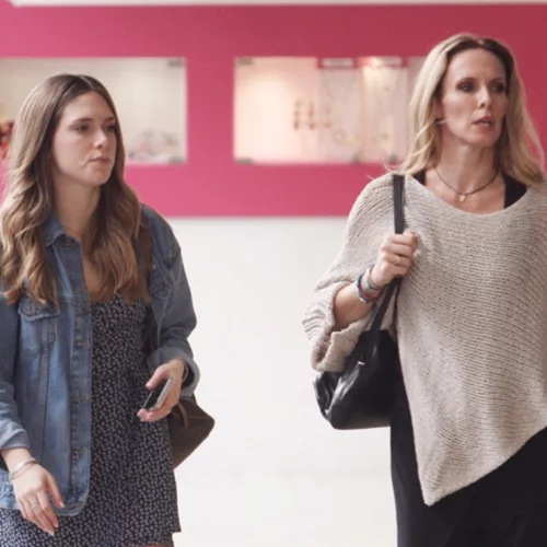 Shopping Therapy για Εβελίνα Παπούλια-Αφροδίτη Λιάντου | Δύο ιδανικά outfits αν θες να είσαι απλή αλλά στιλάτη