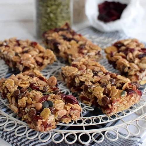 3 εύκολες συνταγές για μπάρες ενέργειας από τον Γαβριήλ Νικολαΐδη