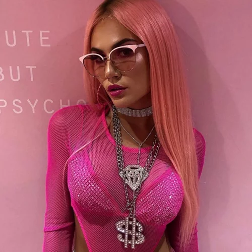 Έλενα Τσαγκρινού | Το πολύ (πολύ) κοντό κούρεμα που δίχασε τους followers της (video)