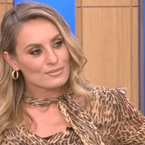 Ελεονώρα Μελέτη | Μόλις έγινε κοκκινομάλλα!