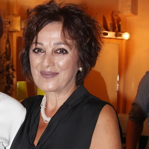 Ποιας γνωστής ηθοποιού είναι αδερφή η εικονιζόμενη;