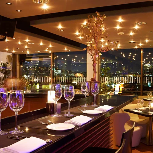 Το φθινοπωρινό μενού του Galaxy Bar & Restaurant έχει κοσμοπολίτικο χαρακτήρα