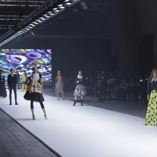 Wella Make Change Event | Βρεθήκαμε στο πολυσυζητημένο show της σεζόν! Plus: Όλα τα hair news που πρέπει να μάθεις