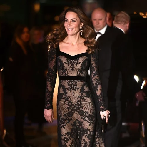 Kate Middleton | Φόρεσε το πιο κολακευτικό φόρεμα σε πρόσφατη εμφάνισή της - Αυτή είναι η τιμή του