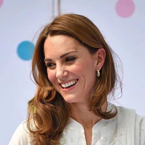 Η Kate Middleton πειραματίστηκε για πρώτη φορά με τα μαλλιά της και το αποτέλεσμα μας άρεσε πολύ