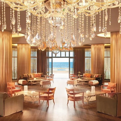 Πού θα πάμε τα Χριστούγεννα; 3 προορισμοί για γιορτινές αποδράσεις