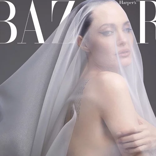 Angelina Jolie | Ποζάρει γυμνή στο νέο της εξώφυλλο