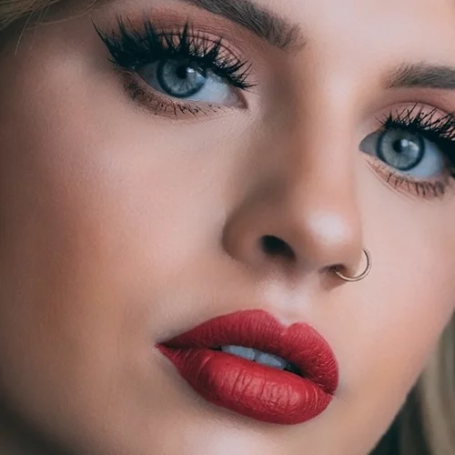 Πώς να αφαιρέσεις ακόμα και το πιο long lasting κραγιόν