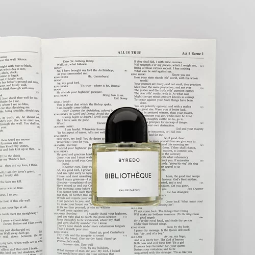 Ποια 3 αρώματα Byredo πρέπει να μυρίσεις τώρα (ναι, είναι στην Ελλάδα)