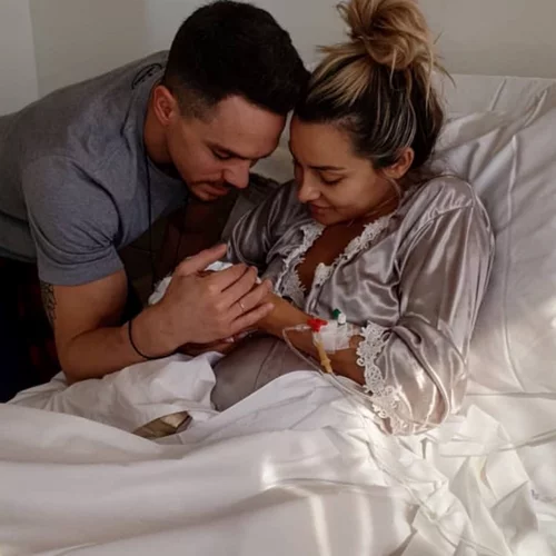 Λευτέρης Πετρούνιας | Η πρώτη ανάρτηση μετά τη γέννηση της κόρης του και το συγκινητικό μήνυμα (pic)