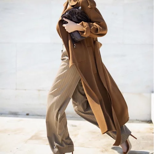 Φιναλίστ του GNTM ποζάρει αγκαλιά με την κόρη της