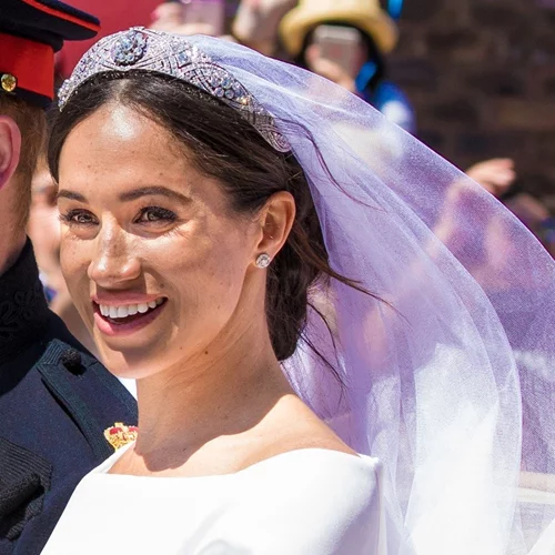 Η Meghan Markle είδε το νυφικό της ολοκληρωμένο την ημέρα του γάμου της