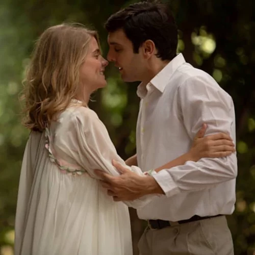 «Άγριες Μέλισσες» | Δες τη Δρόσω με à la garçonne μαλλιά