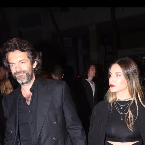 Αθηνά Οικονομάκου | Νέα έξοδος με τον σύζυγό της - Δες τι φόρεσε αυτή τη φορά (pics)