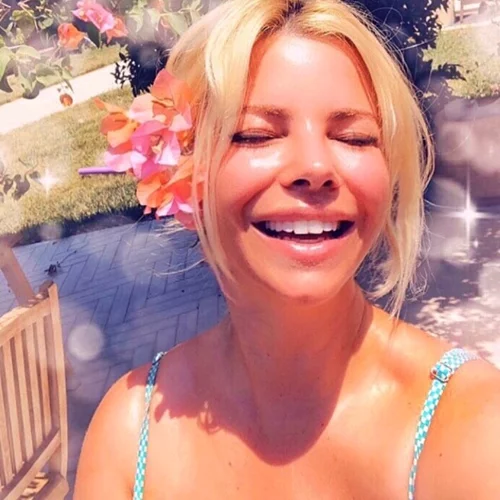 Αντελίνα Βαρθακούρη | Αυτό είναι το ύψος της και τα κιλά της