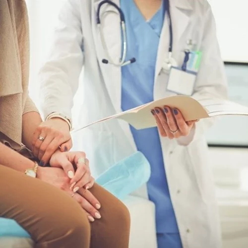 Ξεκινούν οι δωρεάν εξετάσεις για τον καρκίνο του τραχήλου της μήτρας - Ποιες ηλικίες αφορά