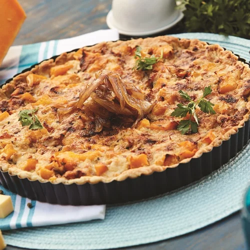 Τάρτα με γλυκοκολοκύθα και καραμελωμένα κρεμμύδια