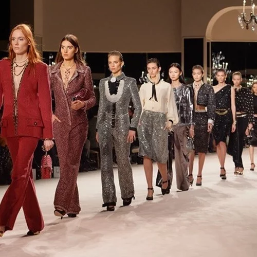 Chanel Métiers d’art | Η Virginie Viard επέστρεψε στους κώδικες της Gabrielle