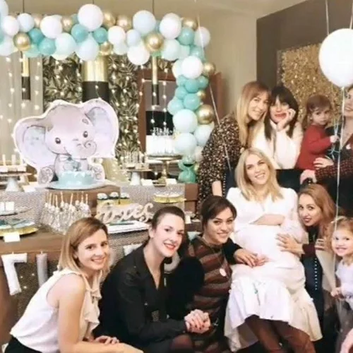 Μαντώ Γαστεράτου | Οι τρυφερές φωτογραφίες και οι εκπλήξεις για το baby shower λίγες ημέρες πριν γεννήσει