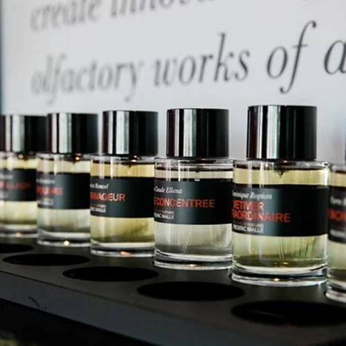 Ο οίκος Editions de Parfums Frédéric Malle ήρθε στην Ελλάδα για να ανατρέψει τα δεδομένα στον κόσμο της αρωματοποιΐας