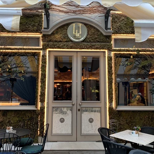 Το 42 Barstronomy Athens μόλις έγινε το νέο brunch spot στο κέντρο της Αθήνας