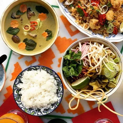 Το ανανεωμένο Patpong σε περιμένει στο κέντρο της Αθήνας