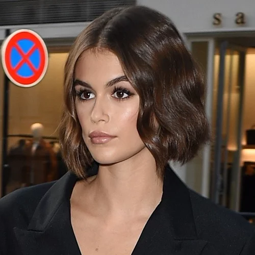 Η Kaia Gerber έκανε το πιο αναπάντεχο γιορτινό μανικιούρ