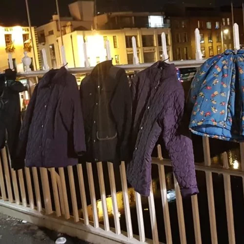 Warm for Winter | Η πρωτοβουλία για τους άστεγους που έγινε viral είναι ό,τι πιο ωραίο είδαμε τις τελευταίες ημέρες