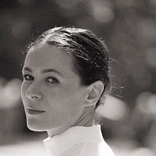 Η διάσημη fashion influencer, ο νευρικός κλονισμός και η απομόνωση από τον κόσμο της μόδας