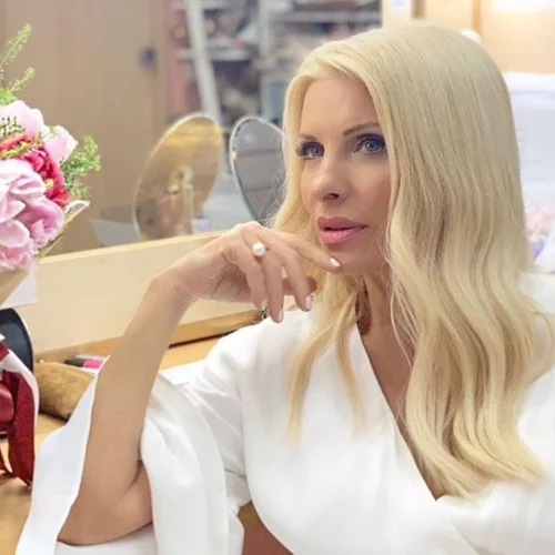 Ελένη Μενεγάκη | Η «προαναγγελία» της αποχώρησης από τον Alpha, η Σταματίνα Τσιμτσιλή και το «Happy Day» και όλα όσα πρέπει να ξέρεις σήμερα