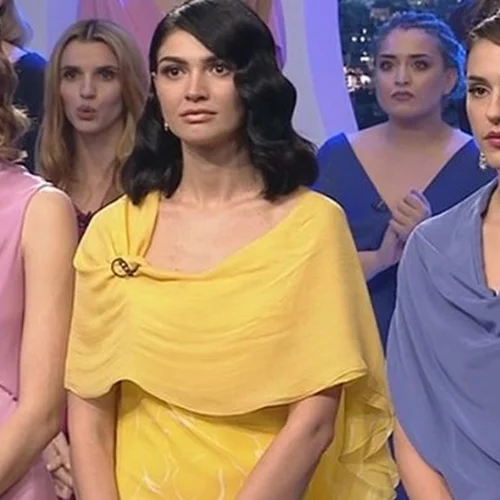 GNTM | Όλοι μιλούν για τις δημιουργίες Ελλήνων σχεδιαστών που επέλεξαν οι φιναλίστ (αλλά και η Καγιά)