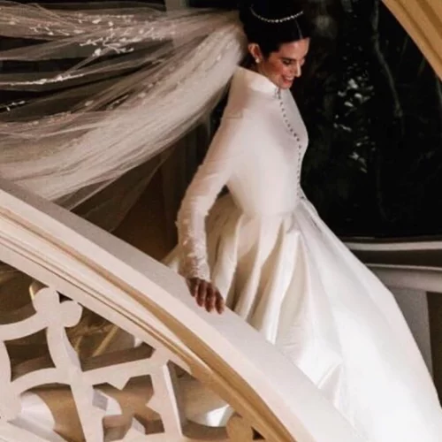 Ο luxury γάμος της κόρης του Καίσαρη με Βέλγο επιχειρηματία και το νυφικό υπερπαραγωγή που δίχασε